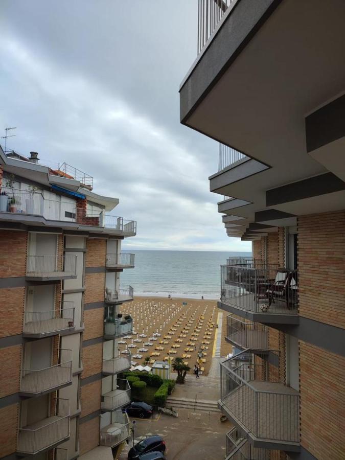 Residence Centro Commerciale - Walterigato Apartments Solo Per Famiglie Lido di Jesolo Exteriér fotografie